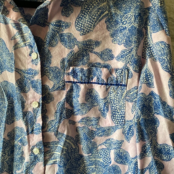 ✨VS Night Shirt/Gown - Medium - Picture 2 of 7